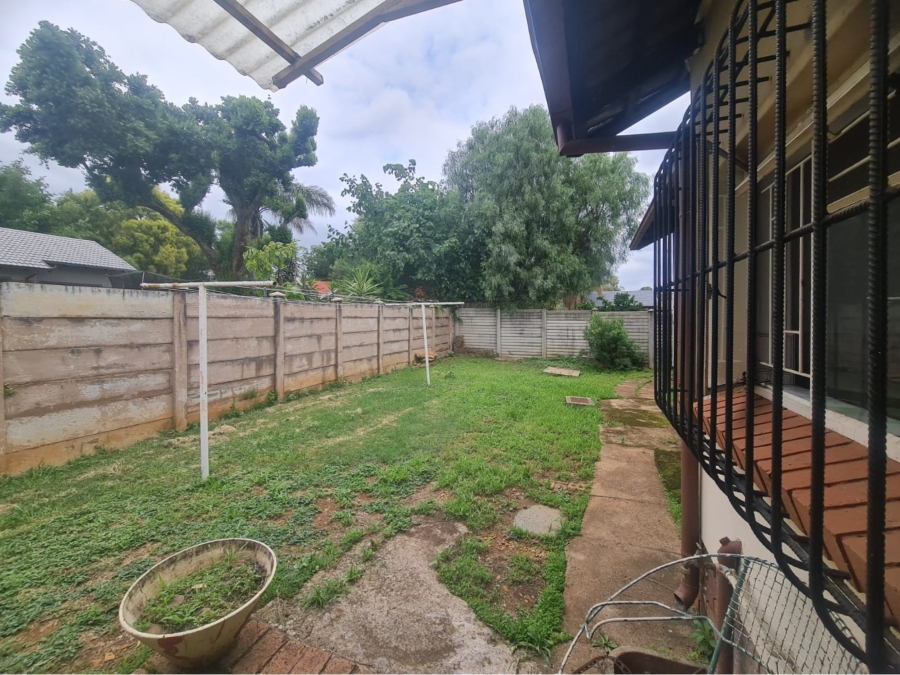 To Let 3 Bedroom Property for Rent in Ifafi North West